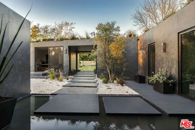 29200 Larkspur Lane, Malibu, CA 90265