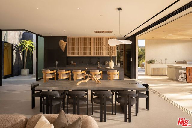 29200 Larkspur Lane, Malibu, CA 90265