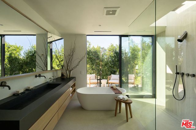 29200 Larkspur Lane, Malibu, CA 90265