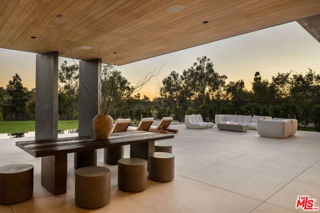 29200 Larkspur Lane, Malibu, CA 90265