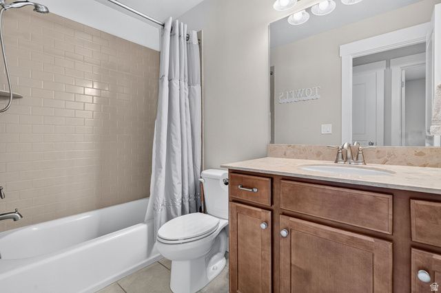 9562 S MICHAL ROBERT LN, West Jordan, UT 84081