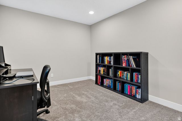9562 S MICHAL ROBERT LN, West Jordan, UT 84081