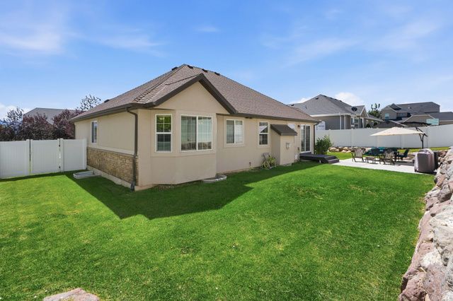 9562 S MICHAL ROBERT LN, West Jordan, UT 84081