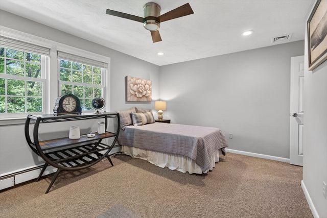 28 Algonquin Ave, Andover, MA 01810