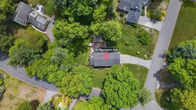 28 Algonquin Ave, Andover, MA 01810
