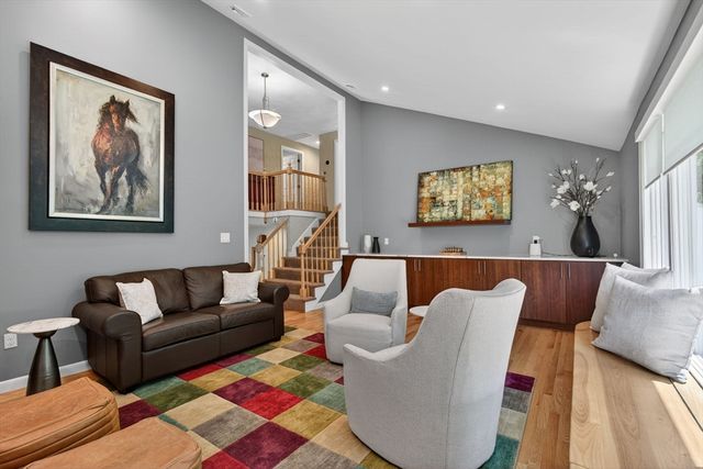 28 Algonquin Ave, Andover, MA 01810