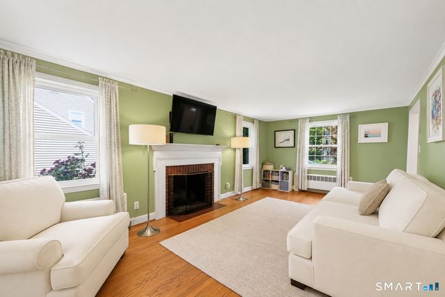 73 Longlane Road, West Hartford, CT 06117