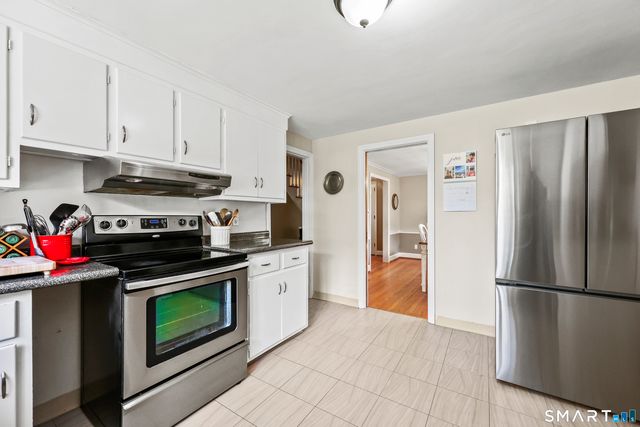 73 Longlane Road, West Hartford, CT 06117