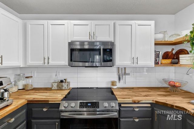 16451 Rainbow Drive, Nampa, ID 83687