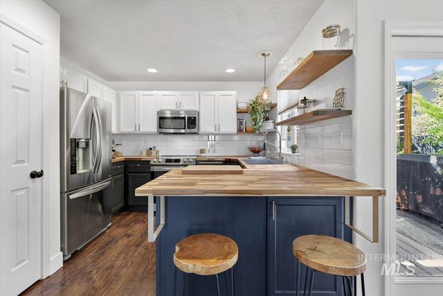 16451 Rainbow Drive, Nampa, ID 83687