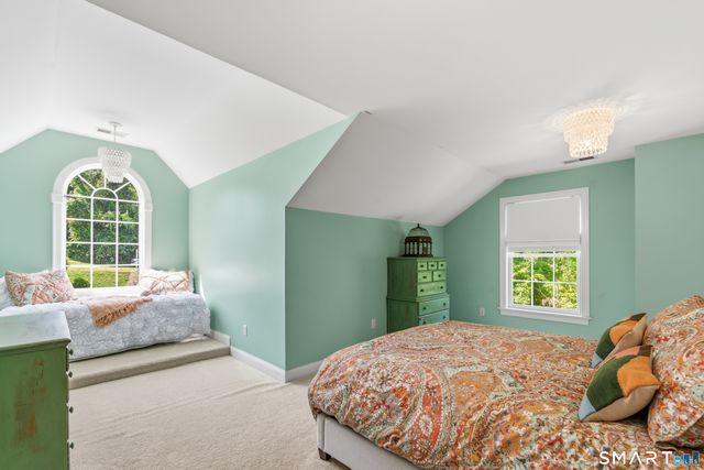 212 Fox Hollow Lane, Bristol, CT 06010