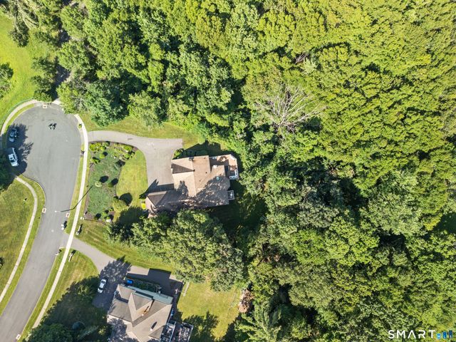 212 Fox Hollow Lane, Bristol, CT 06010
