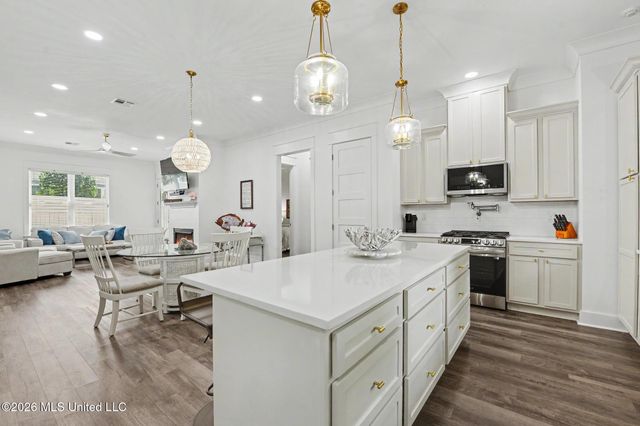 416 Ulman Avenue, Bay Saint Louis, MS 39520