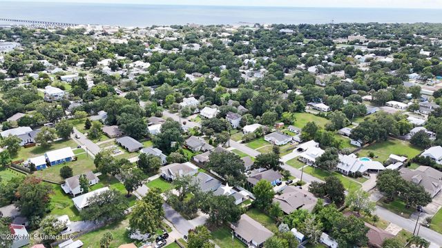 416 Ulman Avenue, Bay Saint Louis, MS 39520