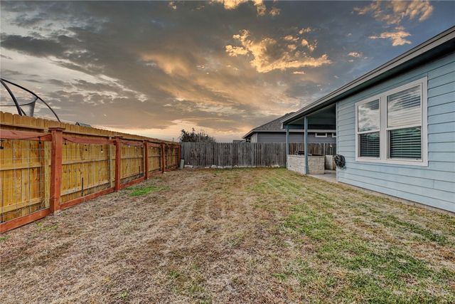 9609 Sedalia, Corpus Christi, TX 78410