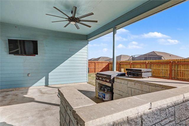 9609 Sedalia, Corpus Christi, TX 78410