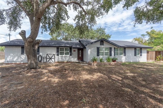 442 Oakdale Dr, Corpus Christi, TX 78418