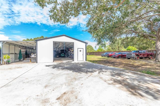 442 Oakdale Dr, Corpus Christi, TX 78418