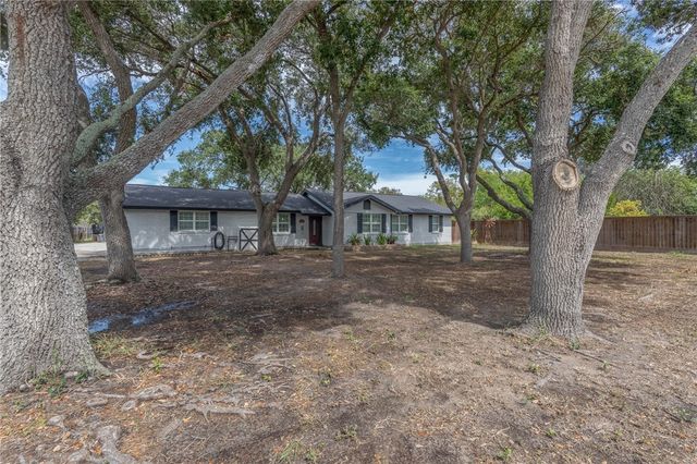 442 Oakdale Dr, Corpus Christi, TX 78418