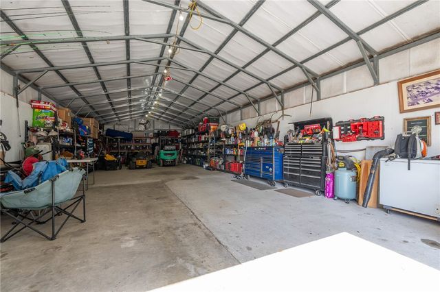 442 Oakdale Dr, Corpus Christi, TX 78418