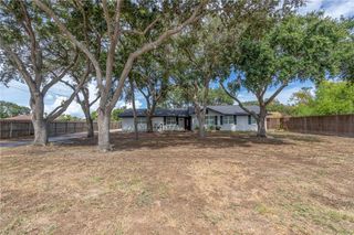 442 Oakdale Dr, Corpus Christi, TX 78418