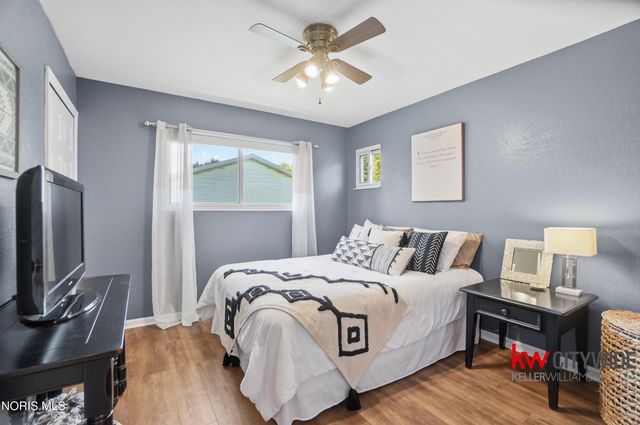 1740 Cass Road, Maumee, OH 43537