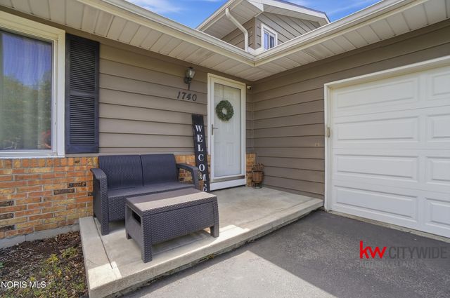 1740 Cass Road, Maumee, OH 43537