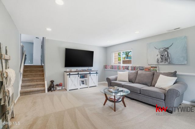 1740 Cass Road, Maumee, OH 43537