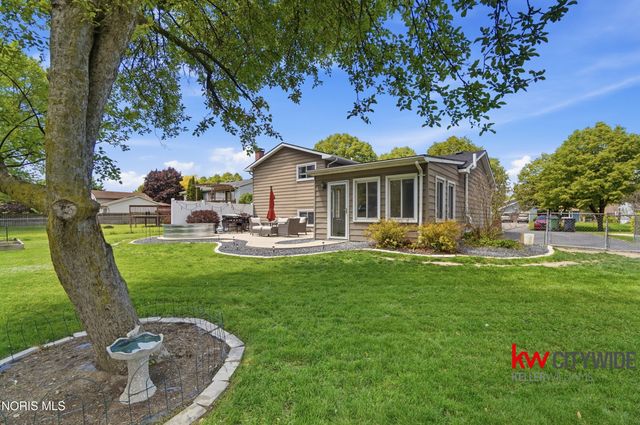 1740 Cass Road, Maumee, OH 43537