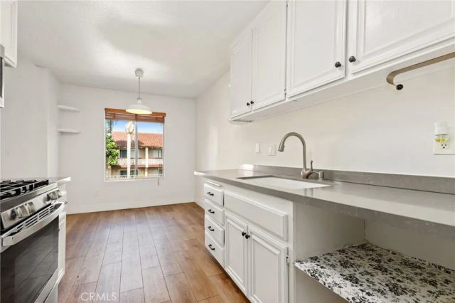 700 W La Veta Avenue T4, Orange, CA 92868