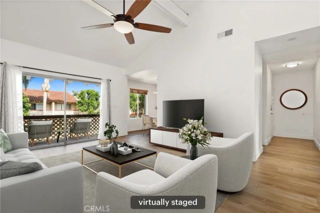 700 W La Veta Avenue T4, Orange, CA 92868