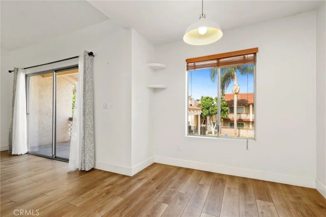 700 W La Veta Avenue T4, Orange, CA 92868