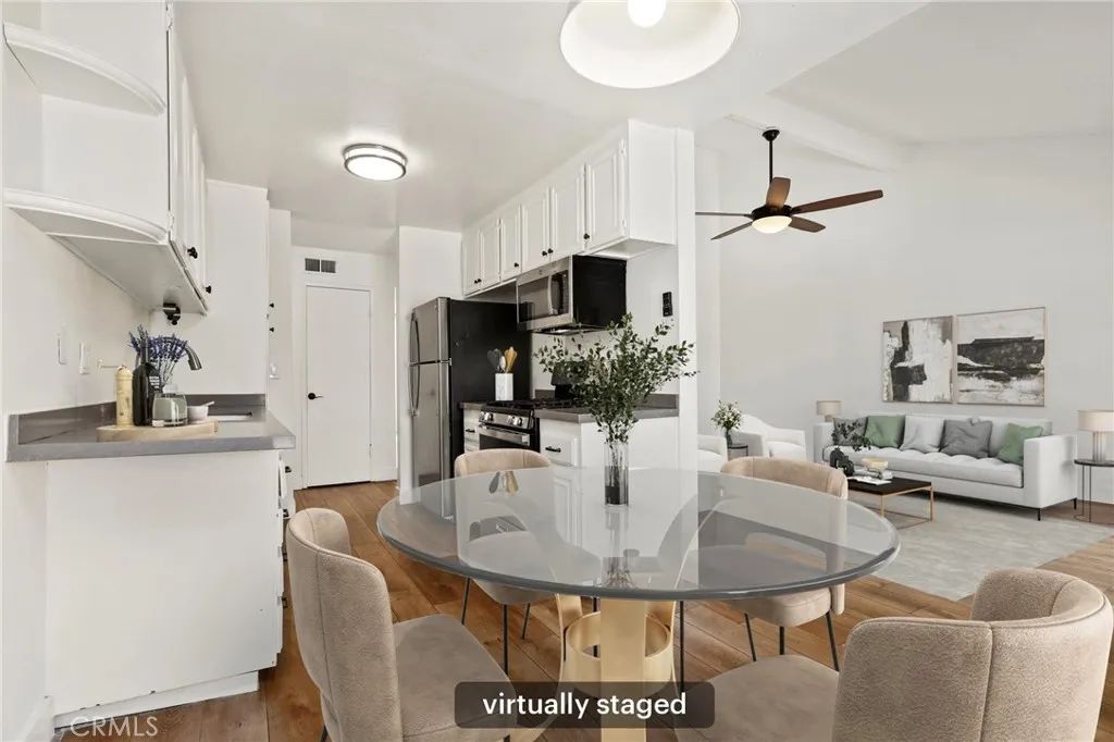 700 W La Veta Avenue T4, Orange, CA 92868