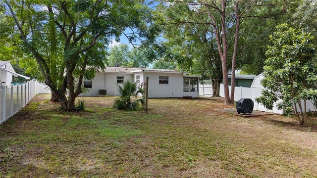 1124 W DESOTO STREET, Clermont, FL 34711