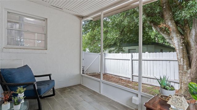 1124 W DESOTO STREET, Clermont, FL 34711