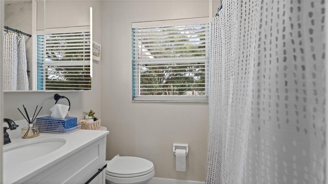 1124 W DESOTO STREET, Clermont, FL 34711
