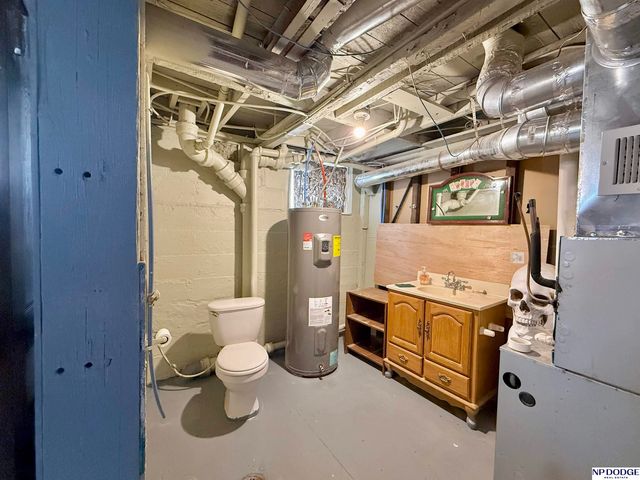 211 Adams Avenue, Norfolk, NE 68701