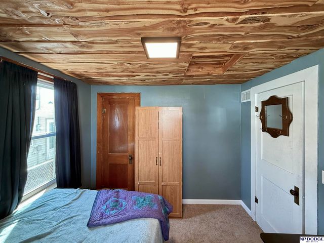 211 Adams Avenue, Norfolk, NE 68701