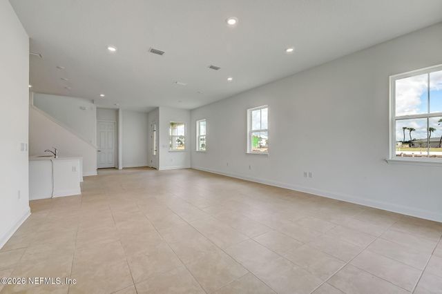 357 RUM RUNNER Way, St. Johns, FL 32259