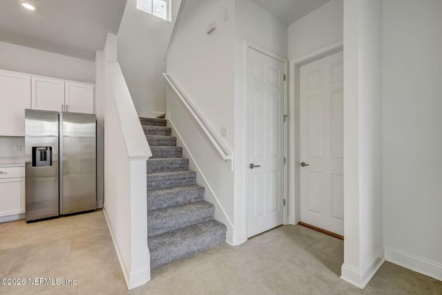 357 RUM RUNNER Way, St. Johns, FL 32259