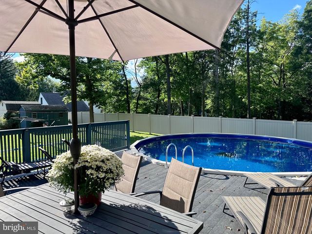 387 MOUNTAIN VIEW RD, Reading, PA 19607