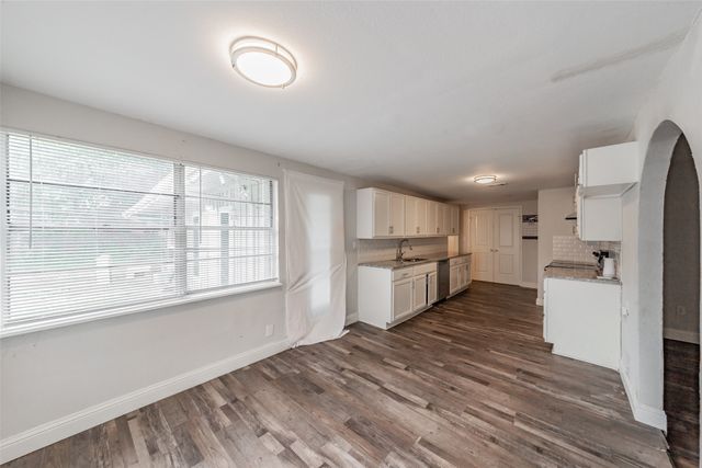 3123 Biway Street, Sansom Park, TX 76114