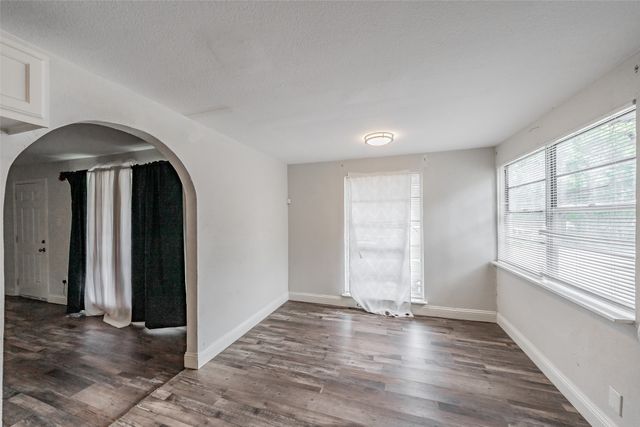 3123 Biway Street, Sansom Park, TX 76114