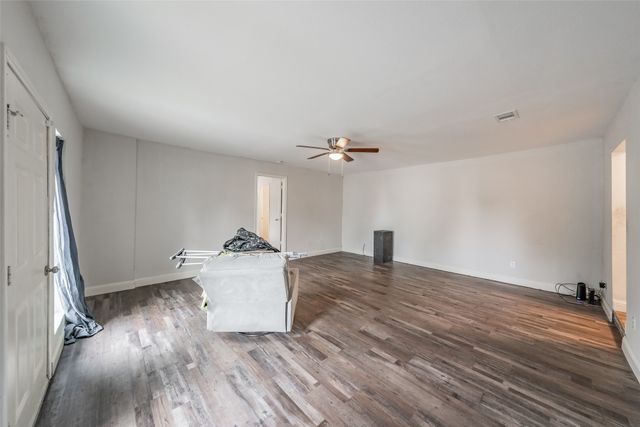 3123 Biway Street, Sansom Park, TX 76114