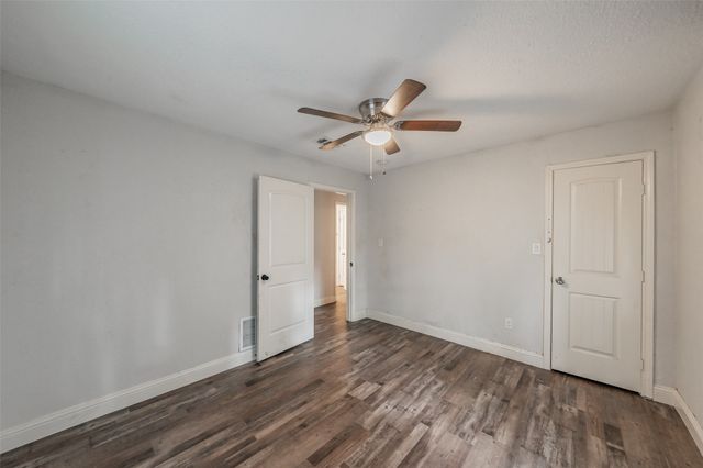 3123 Biway Street, Sansom Park, TX 76114