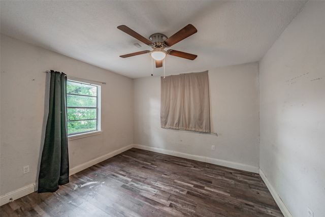 3123 Biway Street, Sansom Park, TX 76114