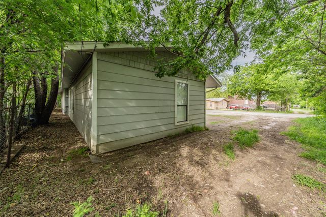 3123 Biway Street, Sansom Park, TX 76114