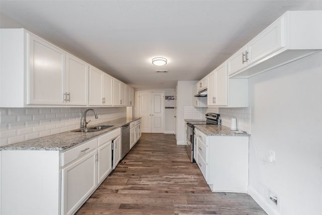 3123 Biway Street, Sansom Park, TX 76114