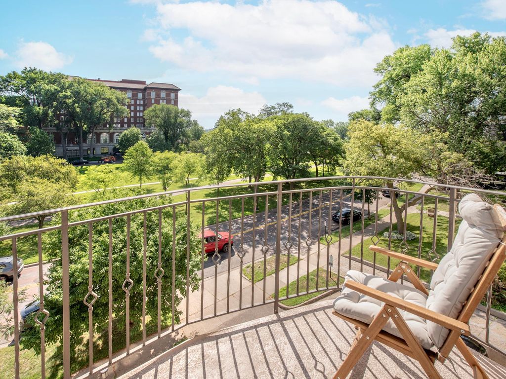 2928 Dean Parkway 4B, Minneapolis, MN 55416 — exterior
