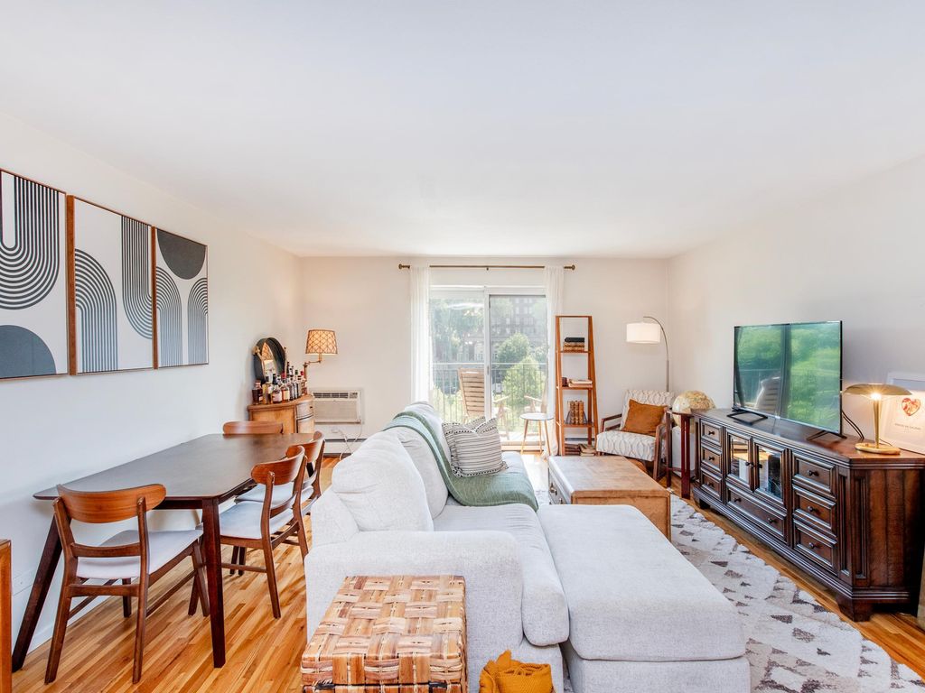 2928 Dean Parkway 4B, Minneapolis, MN 55416 — photo 2
